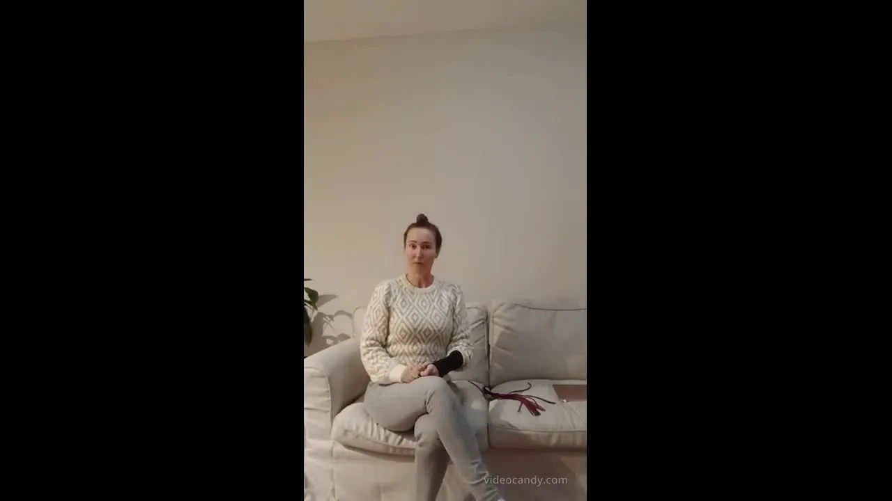 "Ik heb zin om kei hard met de vlogger op jouw pik te slaan!".